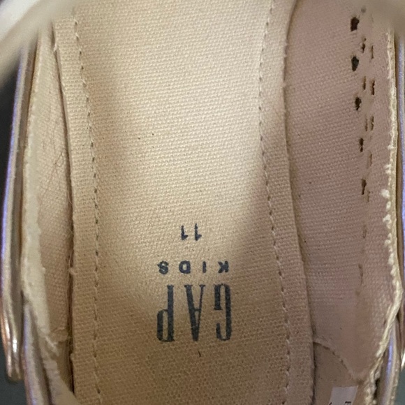 GAP gold pointed toe dress shoes with straps - Picture 6 of 7